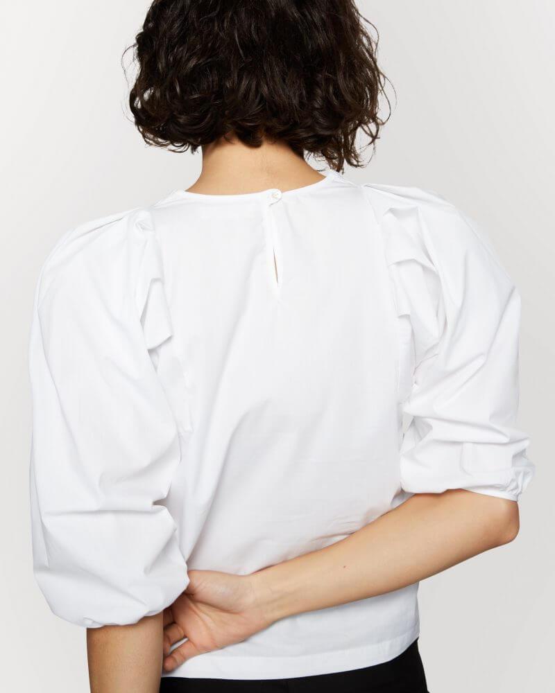 Witte katoenen top met pofmouwen